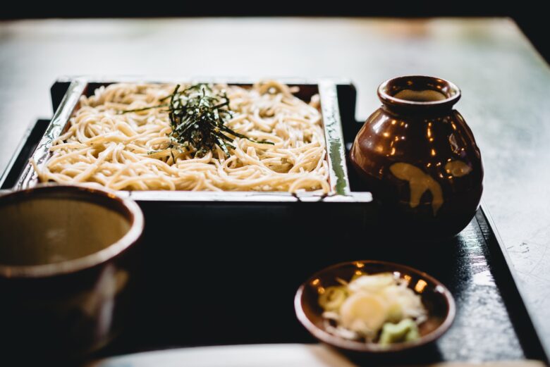 おしゃれな蕎麦猪口で日々の食事を華やかにしましょう！