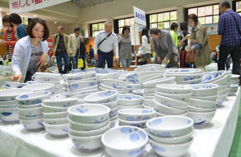 【決定版】砥部焼の魅力とは？おしゃれなおすすめ人気窯元5選もご紹介！ | KOHNO（こうの）メディア