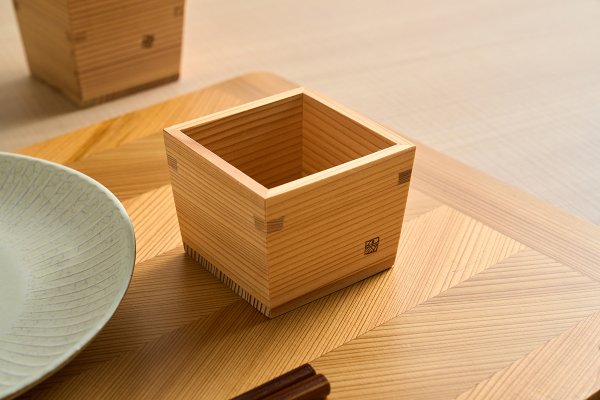 亮꡼  