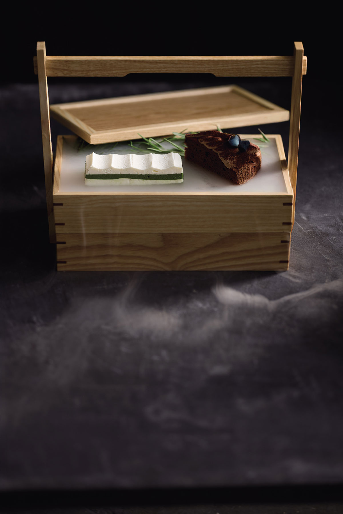 タモ万能手提弁当箱 item